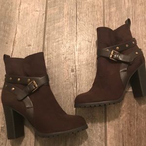 Apt 9 boots with buckle detail